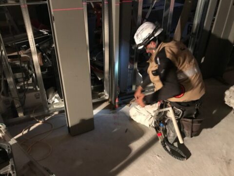 社長が作業してます。